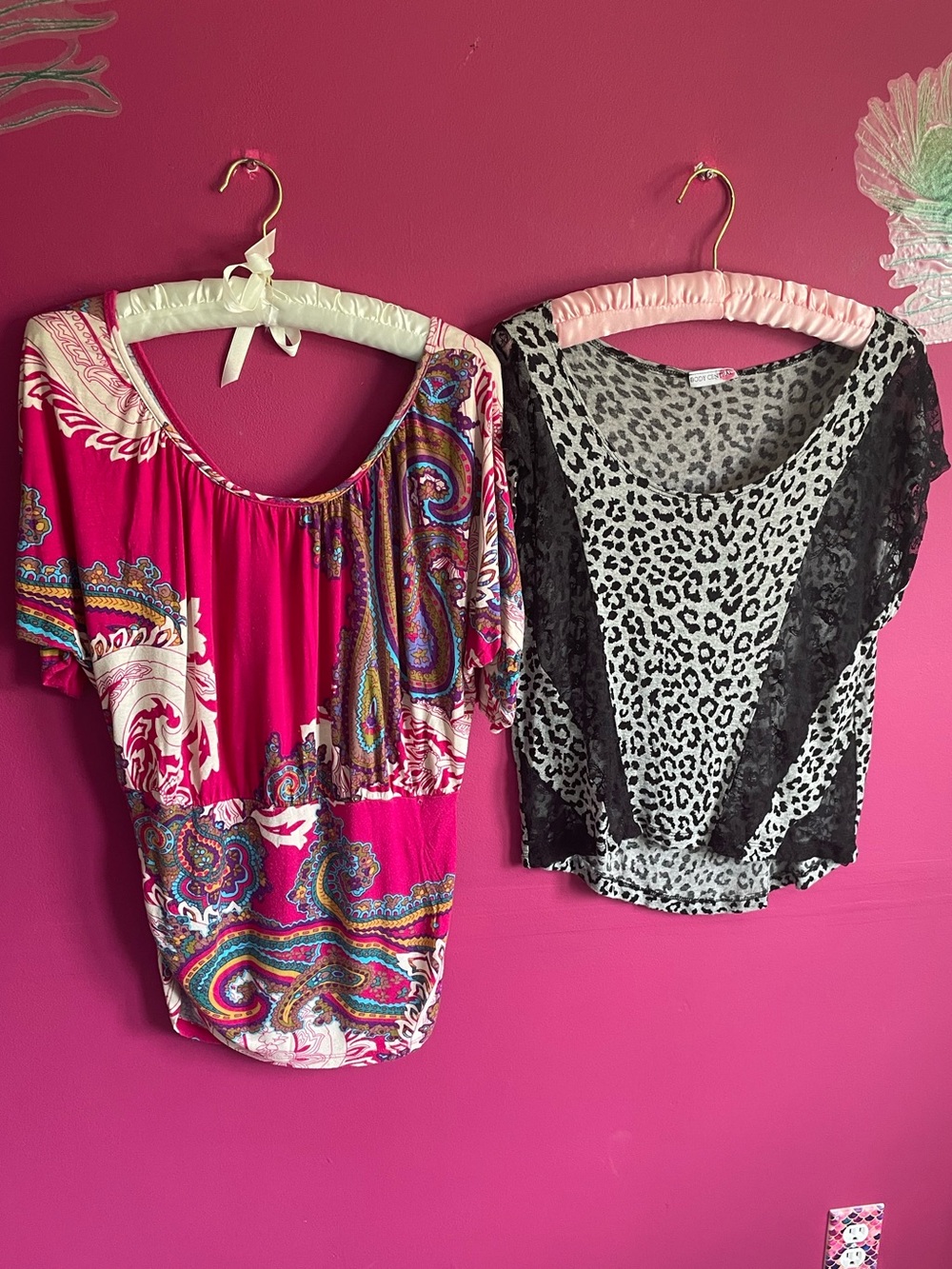 *2* BodyCentral Throwback Tops🖤💗